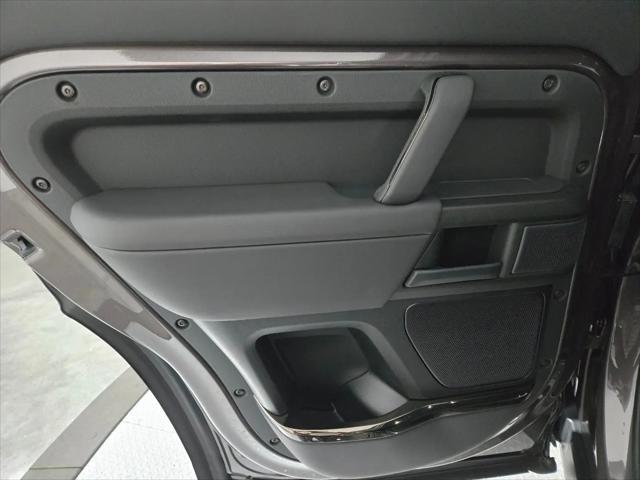 2026 Land Rover Defender P635 OCTA