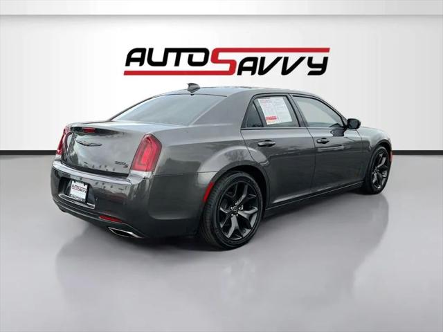 2022 Chrysler 300 S
