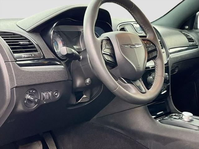 2022 Chrysler 300 S