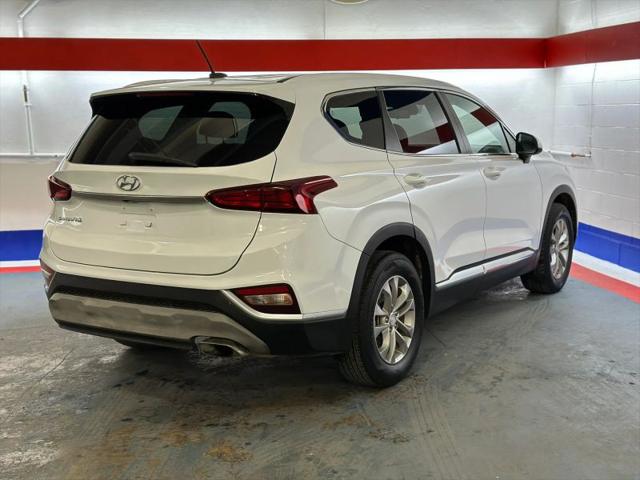 2019 Hyundai Santa Fe SE