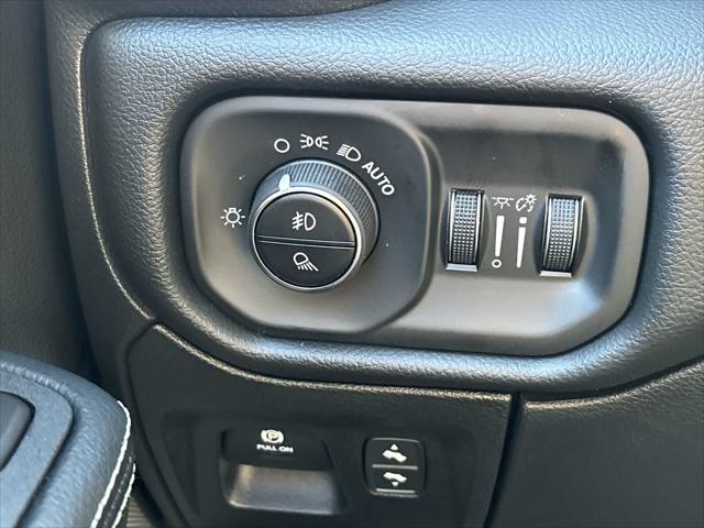 2026 Ram 1500 Laramie Crew Cab 4x4 57 Box