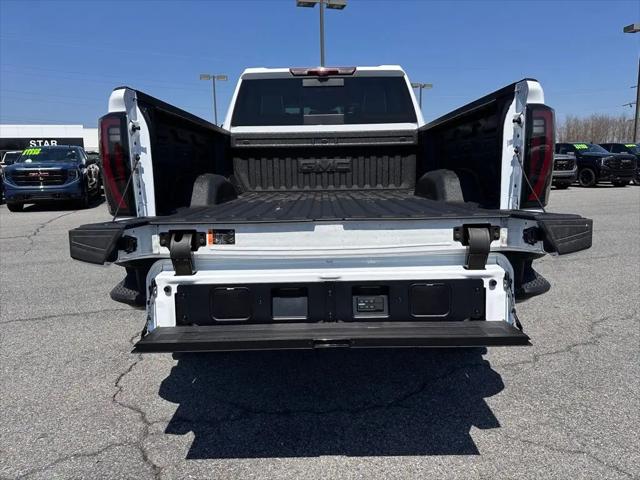 2026 GMC Sierra 2500HD Crew Cab, Standard Bed, AT4X, 4WD
