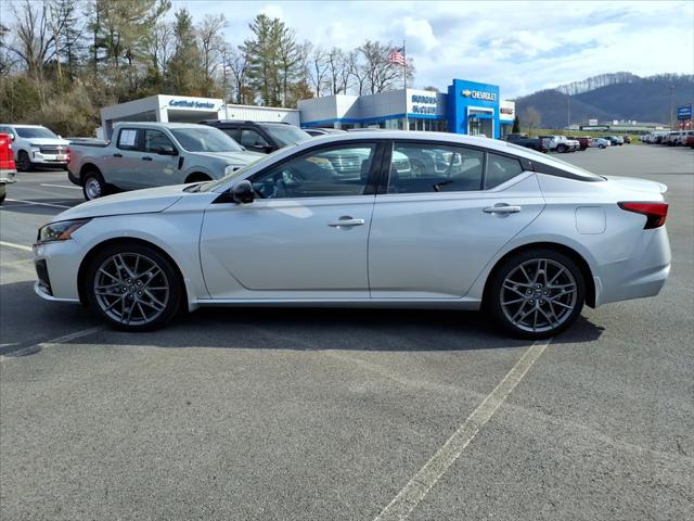 2023 Nissan Altima SR VC-Turbo FWD