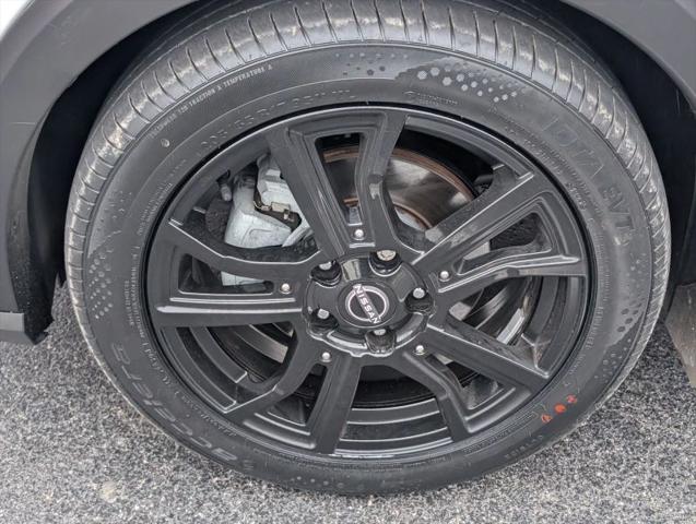 2022 Nissan Kicks SR Xtronic CVT
