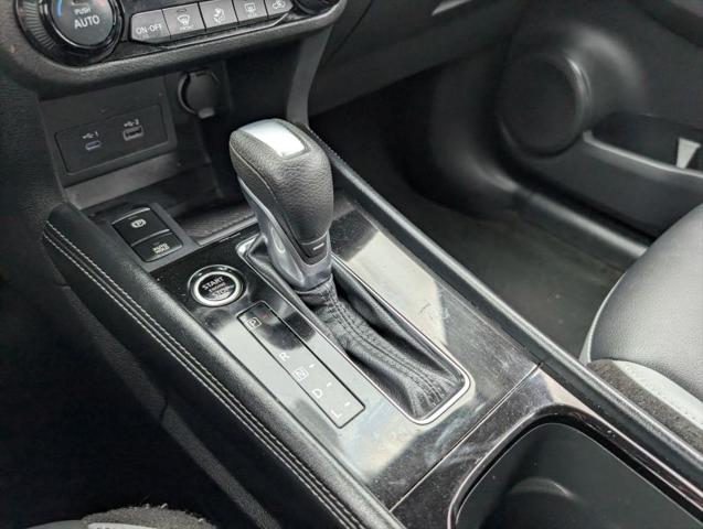 2022 Nissan Kicks SR Xtronic CVT