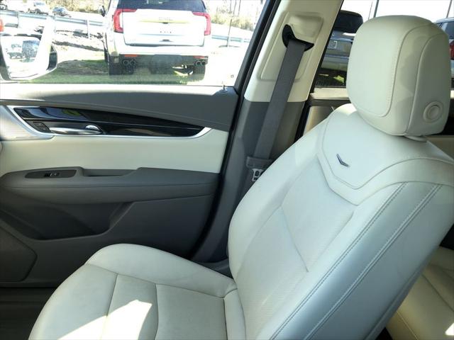 2023 Cadillac XT6 AWD Premium Luxury