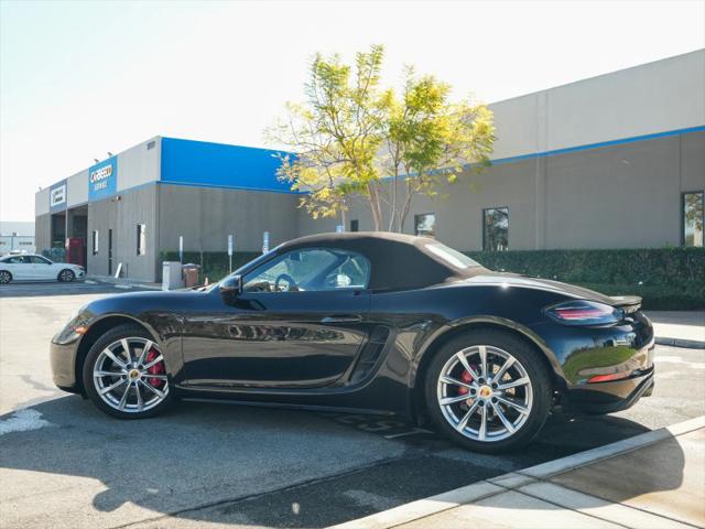 2022 Porsche 718 Boxster S