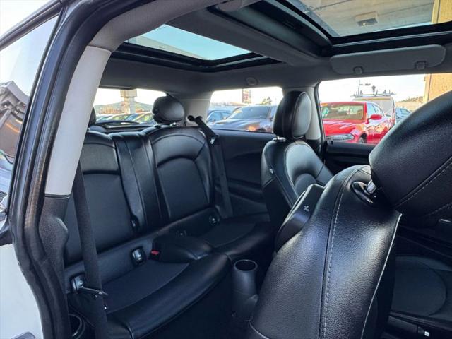 2015 MINI Hardtop Cooper