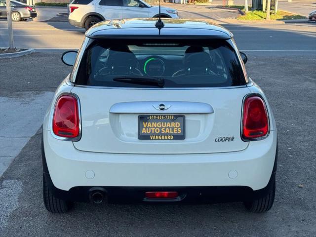 2015 MINI Hardtop Cooper