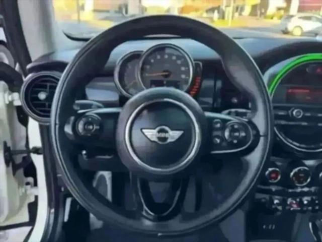 2015 MINI Hardtop Cooper