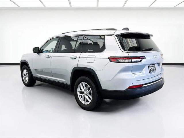 2022 Jeep Grand Cherokee L Laredo 4x2