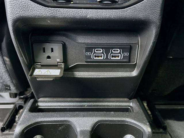 2022 Jeep Grand Cherokee L Laredo 4x2