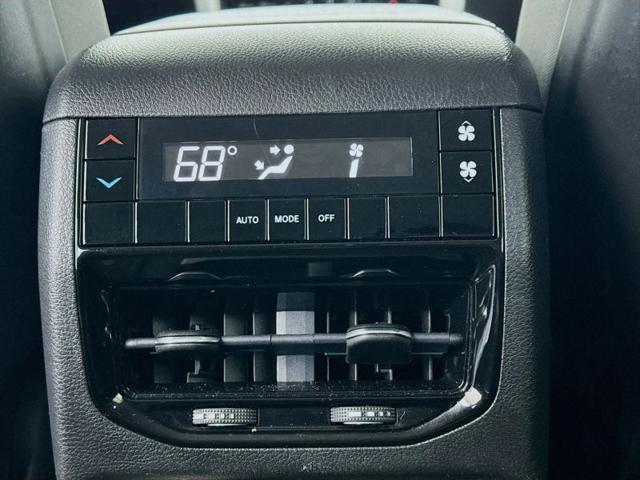 2022 Jeep Grand Cherokee L Laredo 4x2
