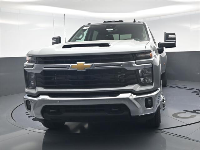 2026 Chevrolet Silverado 3500HD Crew Cab, Long Bed, LT Dual Rear Wheel, RWD