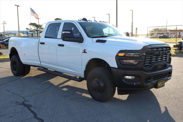 2026 Ram 3500 Tradesman Crew Cab 4x4 8 Box