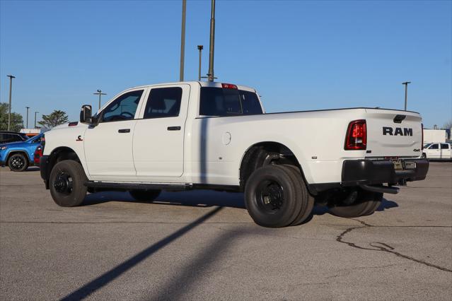2026 Ram 3500 Tradesman Crew Cab 4x4 8 Box