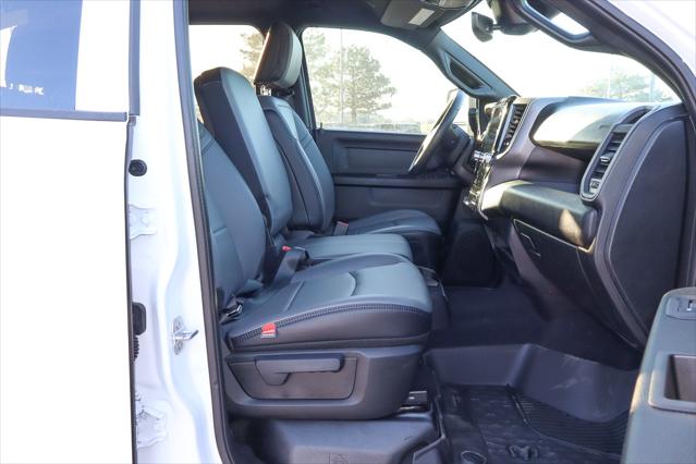 2026 Ram 3500 Tradesman Crew Cab 4x4 8 Box