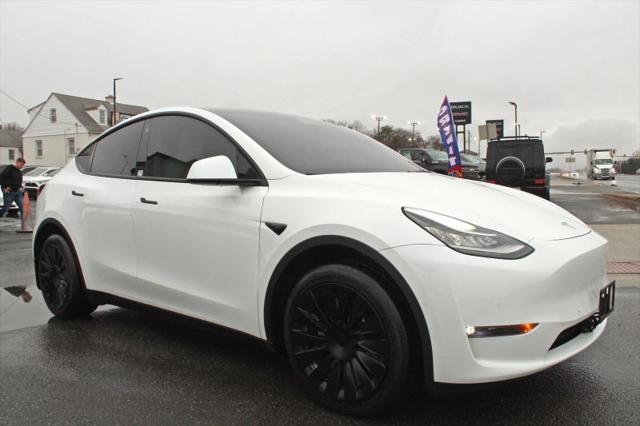 2022 Tesla Model Y Long Range Dual Motor All-Wheel Drive