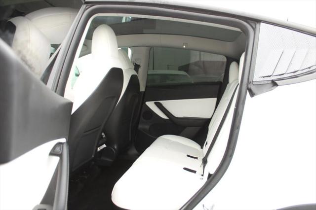 2022 Tesla Model Y Long Range Dual Motor All-Wheel Drive