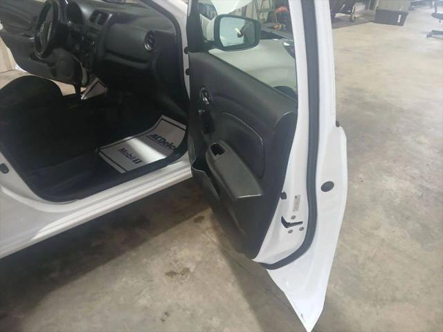 2017 Nissan Versa 1.6 S+