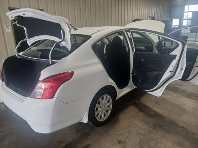2017 Nissan Versa 1.6 S+