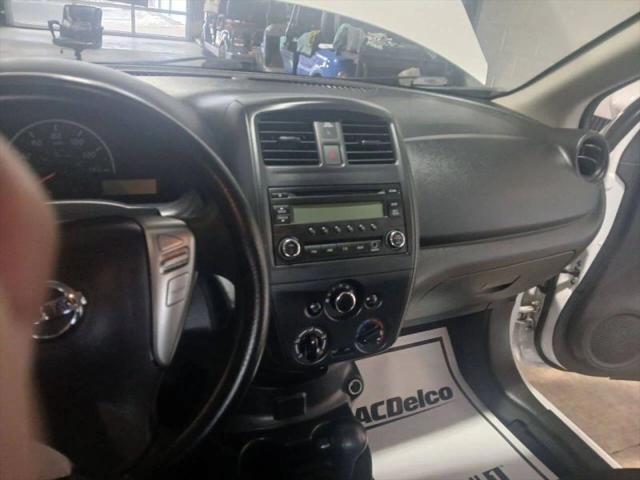2017 Nissan Versa 1.6 S+