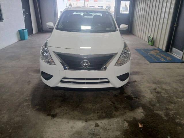 2017 Nissan Versa 1.6 S+