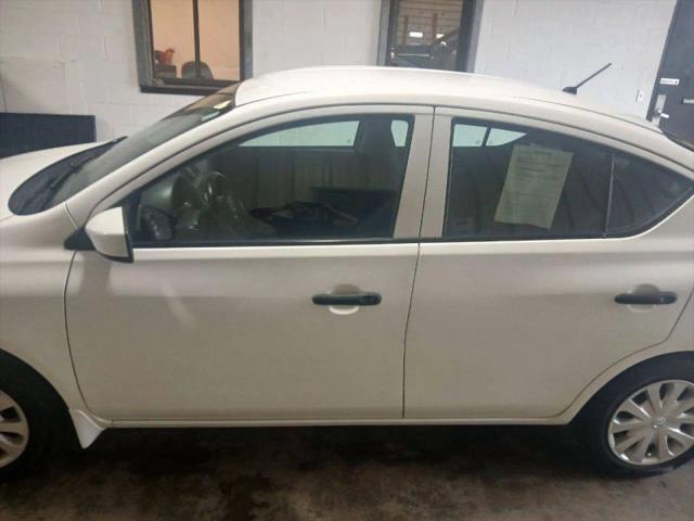 2017 Nissan Versa 1.6 S+
