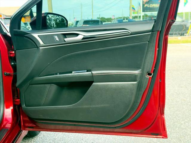 2016 Ford Fusion SE
