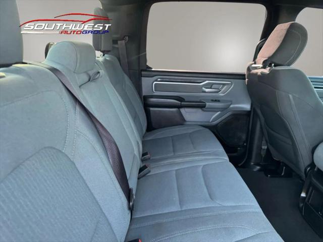 2022 Ram 1500 Big Horn Crew Cab 4x4 5'7" Box