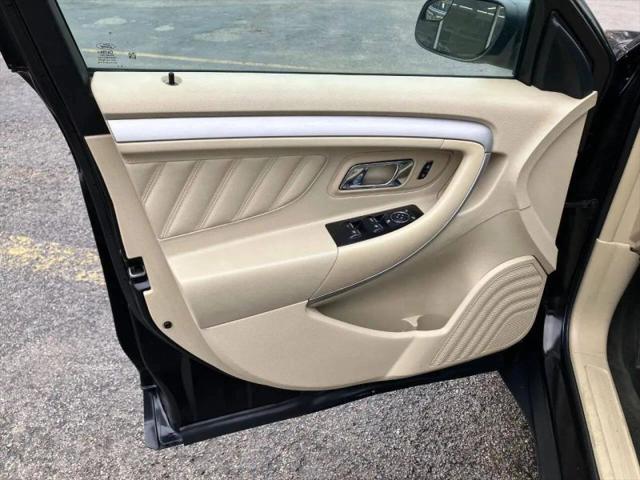 2018 Ford Taurus SE