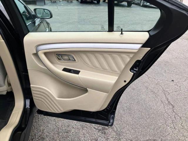2018 Ford Taurus SE