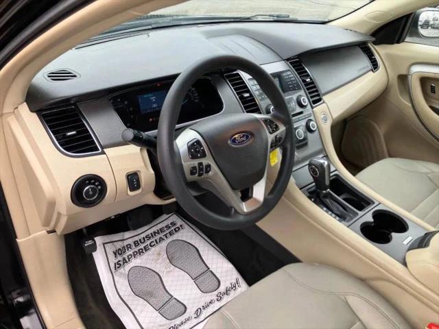 2018 Ford Taurus SE