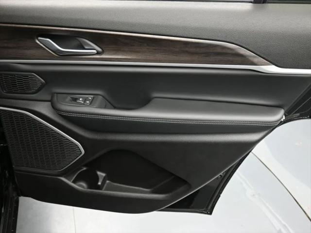 2026 Jeep Grand Cherokee L Limited 4x4