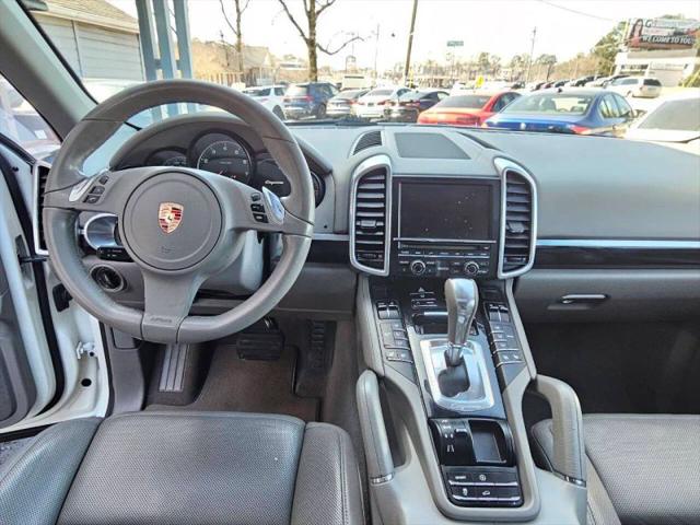 2012 Porsche Cayenne Base