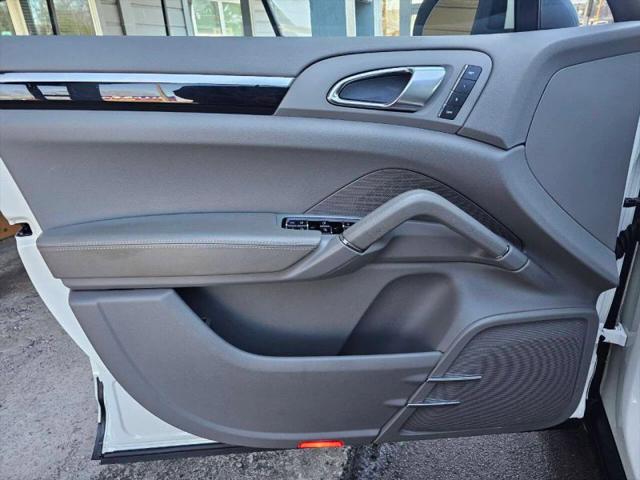 2012 Porsche Cayenne Base