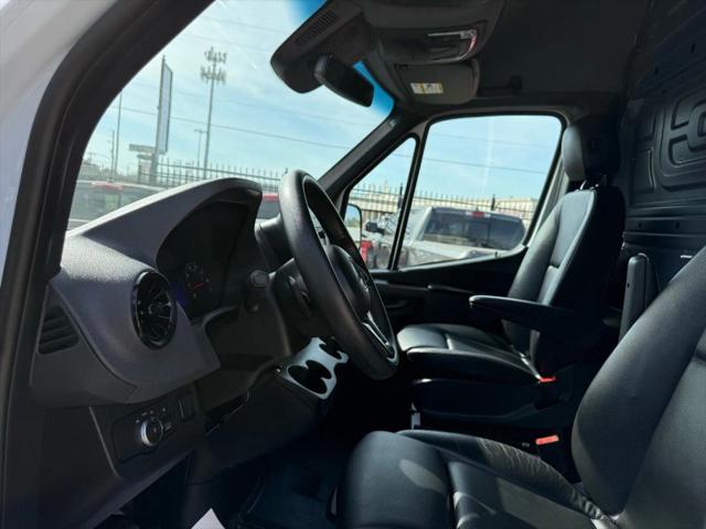 2021 Mercedes-Benz Sprinter 2500 High Roof I4