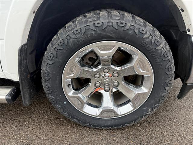 2022 RAM 1500 Laramie Crew Cab 4x4 57 Box