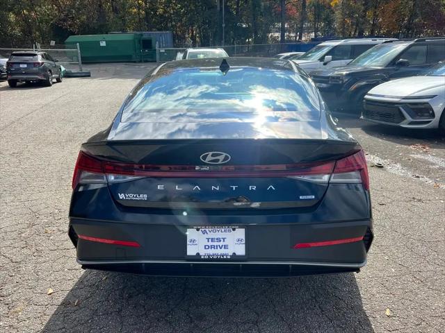 2026 Hyundai Elantra Hybrid SEL Sport