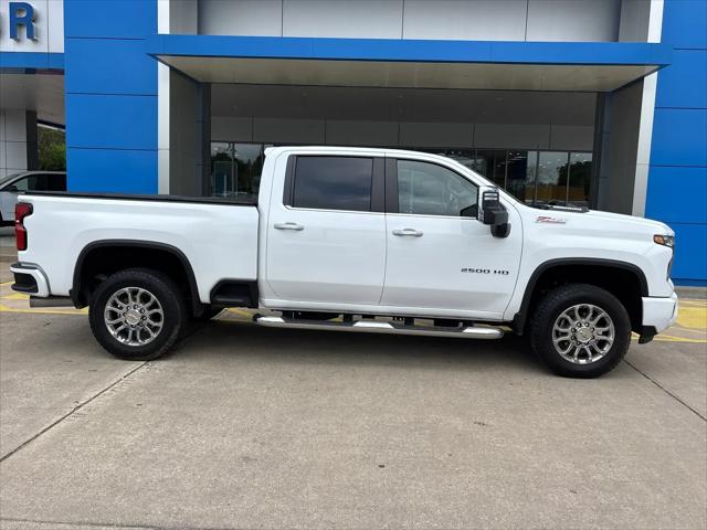 2025 Chevrolet Silverado 2500HD 4WD Crew Cab Standard Bed LT
