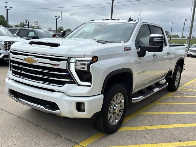 2025 Chevrolet Silverado 2500HD 4WD Crew Cab Standard Bed LT