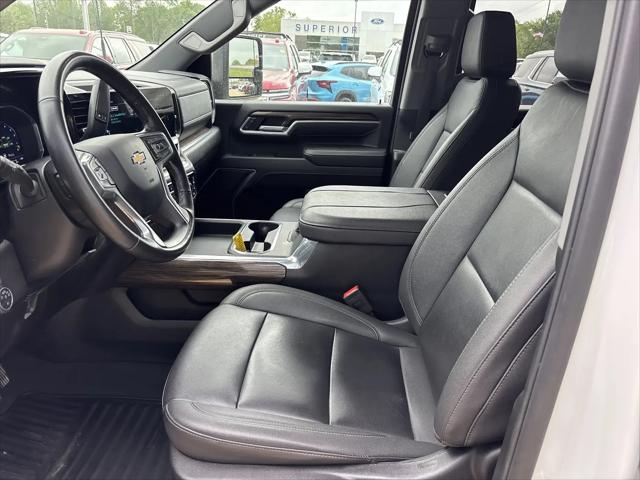 2025 Chevrolet Silverado 2500HD 4WD Crew Cab Standard Bed LT