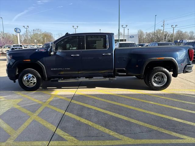 2022 GMC Sierra 3500HD 4WD Crew Cab Long Bed Denali