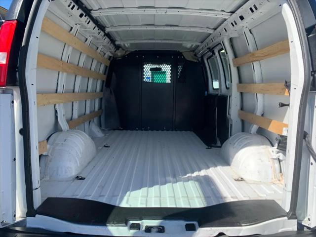 2024 GMC Savana Cargo RWD 2500 Regular Wheelbase Work Van