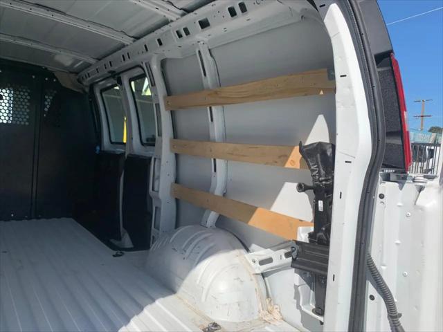 2024 GMC Savana Cargo RWD 2500 Regular Wheelbase Work Van