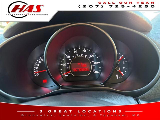2016 Kia Soul Base