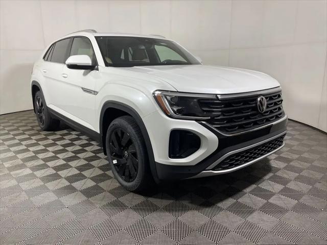 2026 Volkswagen Atlas Cross Sport SE with Technology