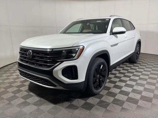 2026 Volkswagen Atlas Cross Sport SE with Technology