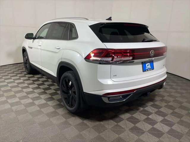 2026 Volkswagen Atlas Cross Sport SE with Technology