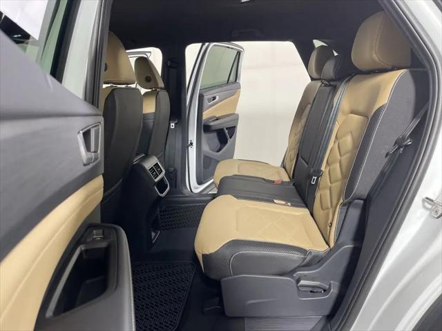 2026 Volkswagen Atlas Cross Sport SE with Technology